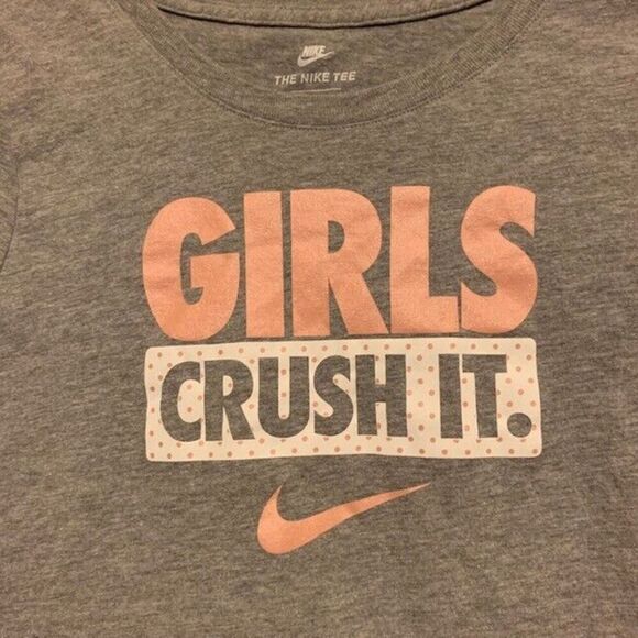 NIKE GIRLS CRUSH IT SIZE GIRLS XL THE NIKE TEE - Picture 2 of 3